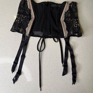 Victoria's Secret Black and Tan Lace Bustier
